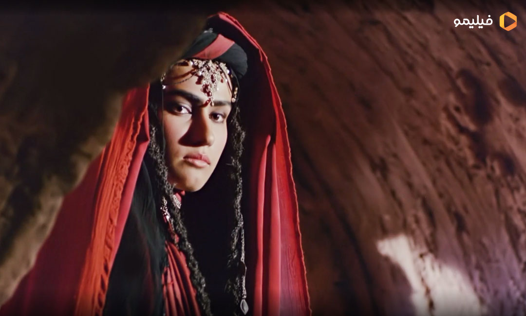 لادن مستوفی در فیلم روز واقعه 