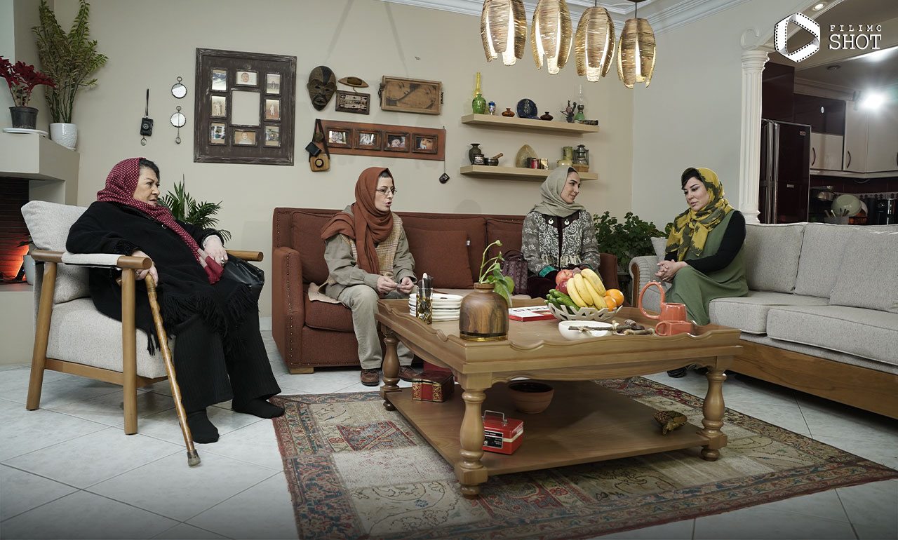 سوسن پرور و لادن ژاوه وند و سوگل طهماسبی و آشا محرابی در برنامه شام ایرانی