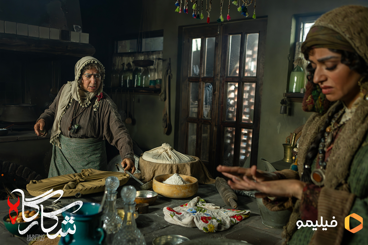 فریبا متخصص و سوگل خلیق در قسمت اول سریال شکارگاه