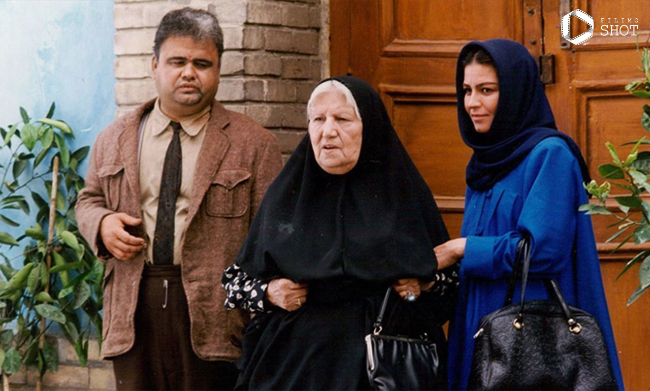 اکرم محمدی رقیه چهره آزاد و اکبر عبدی در فیلم مادر ساخته علی حاتمی