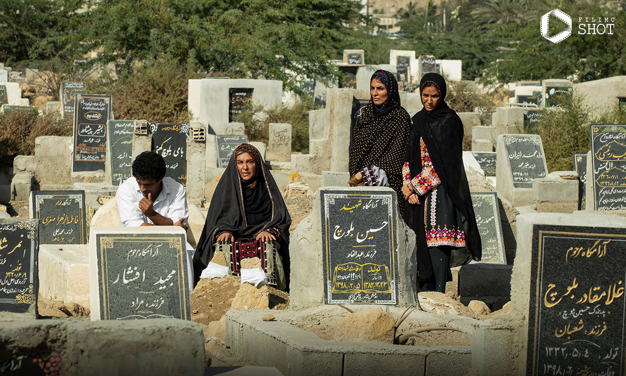 رویا تیموریان در فیلم هوک