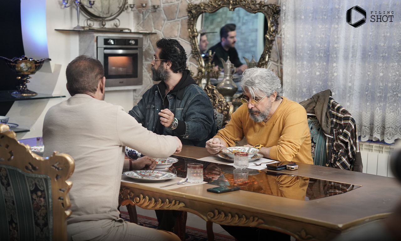 کامران تفتی و امیر غفارمنش و فیروز کریمی در قسمت آخر بفرمایید شام ایرانی
