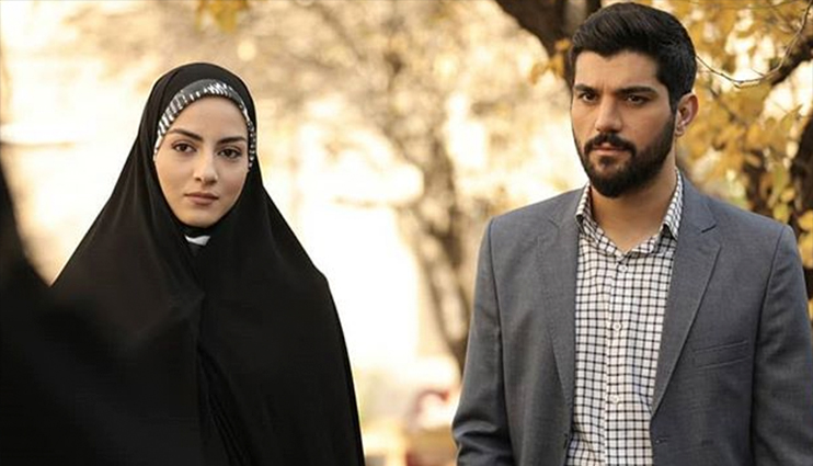 پردیس پورعابدینی در نمایی از سریال آقازاده