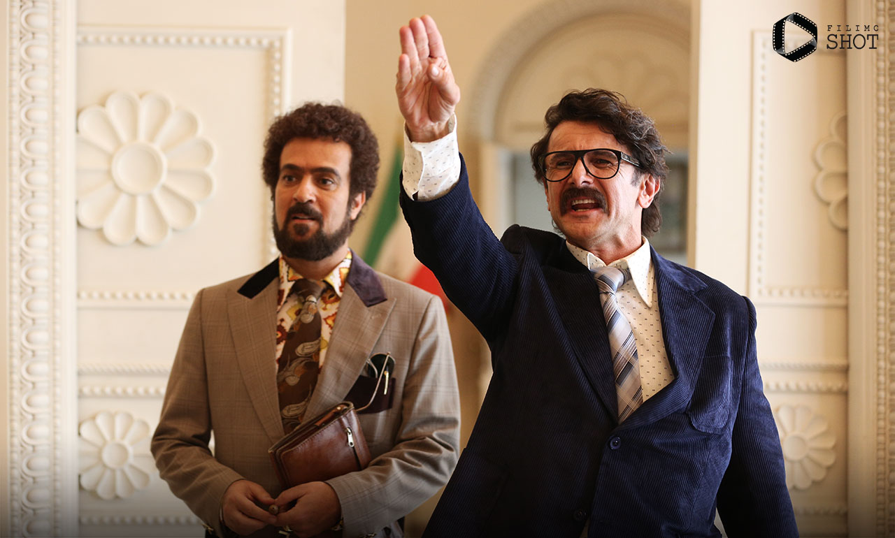 امین حیایی و احمد مهرانفر در فیلم کوکتل مولوتف