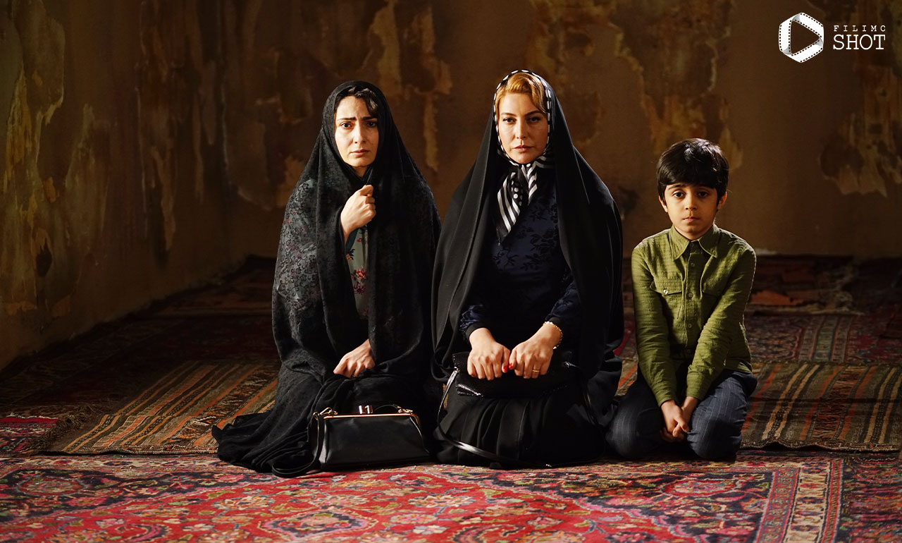 سمیرا حسن‌پور، فریبا نادری و رایان سرلک در فیلم تابستان همان سال