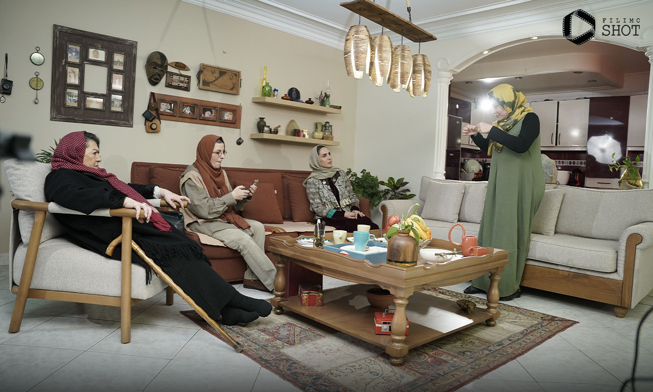 سوسن پرور و لادن ژاوه وند و سوگل طهماسبی و آشا محرابی در برنامه شام ایرانی