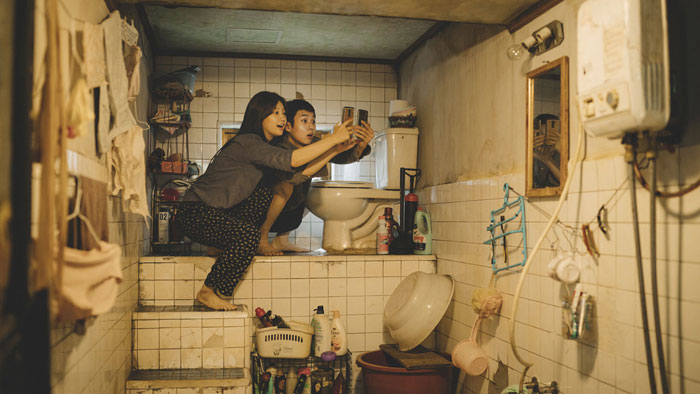 بررسی فیلم انگل 02
