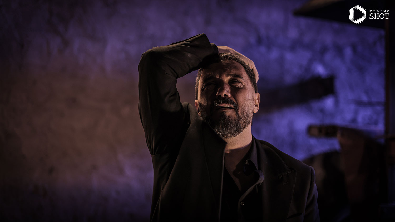 کامبیز دیرباز در سریال شغال 