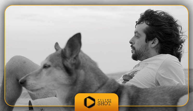 دنیل کتز در نمایی از فیلم سگی که آرام نمی‌گیرد یا The Dog Who Wouldn’t Be Quiet