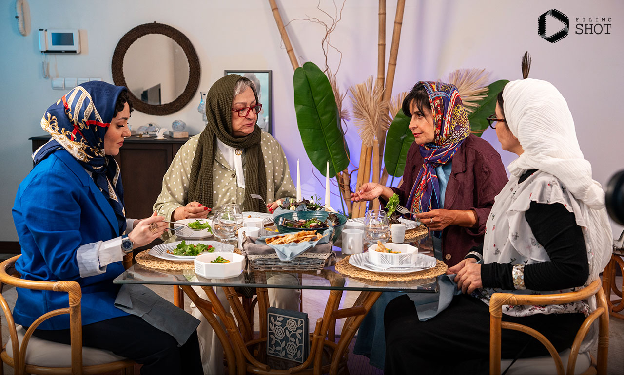 مریم امیر جلالی و سیما تیرانداز و حوریه مقدم و خاطره حاتمی در برنامه شام ایرانی 