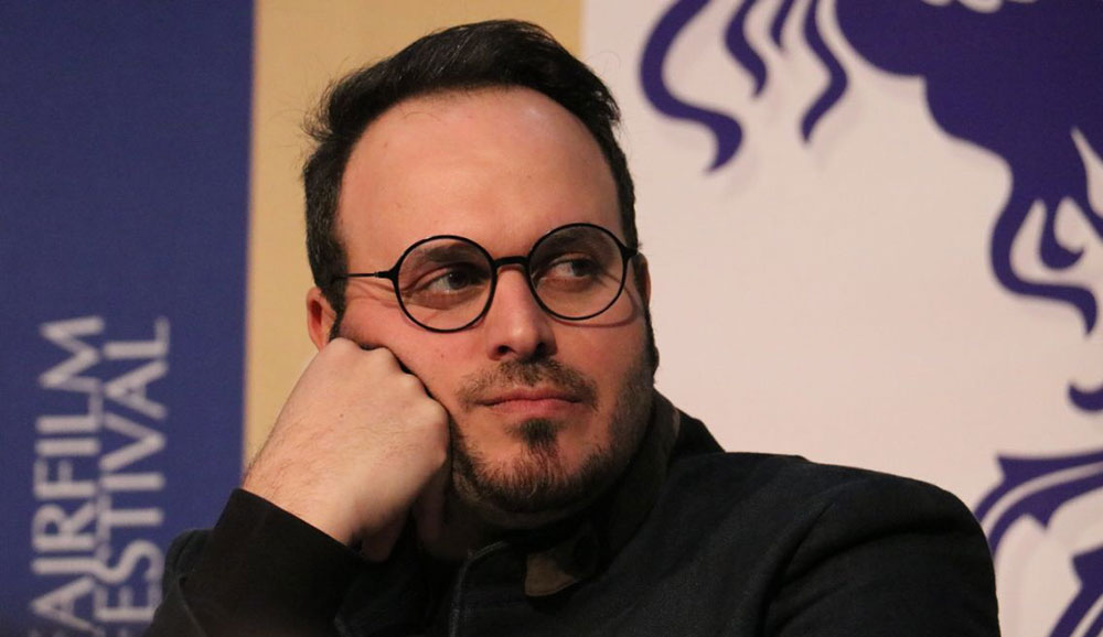 محمد حسین مهدویان در درخت گردو