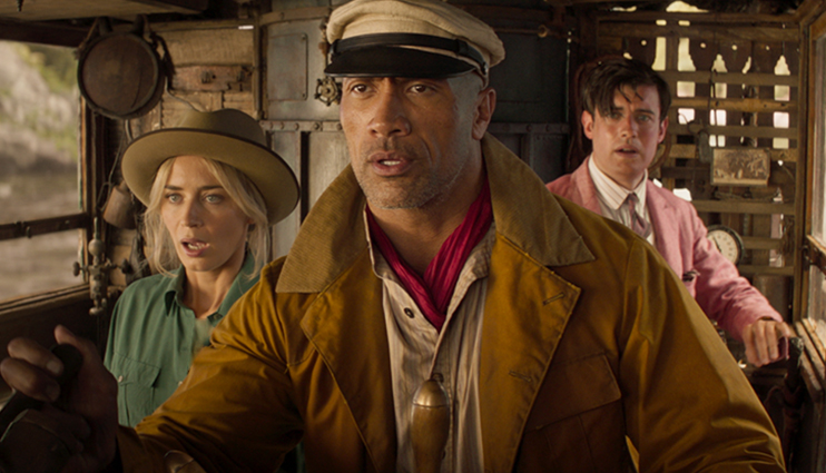 ادگار رامیرس، امیلی بلانت و دواین جانسون در نمایی از فیلم Jungle Cruise