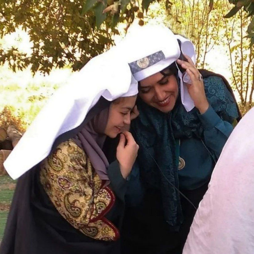 گلنسا و خواهرش جیران در پشت صحنه سریال جیران