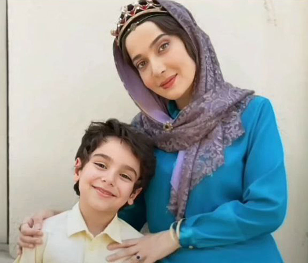 الهام نامی در پشت صحنه 