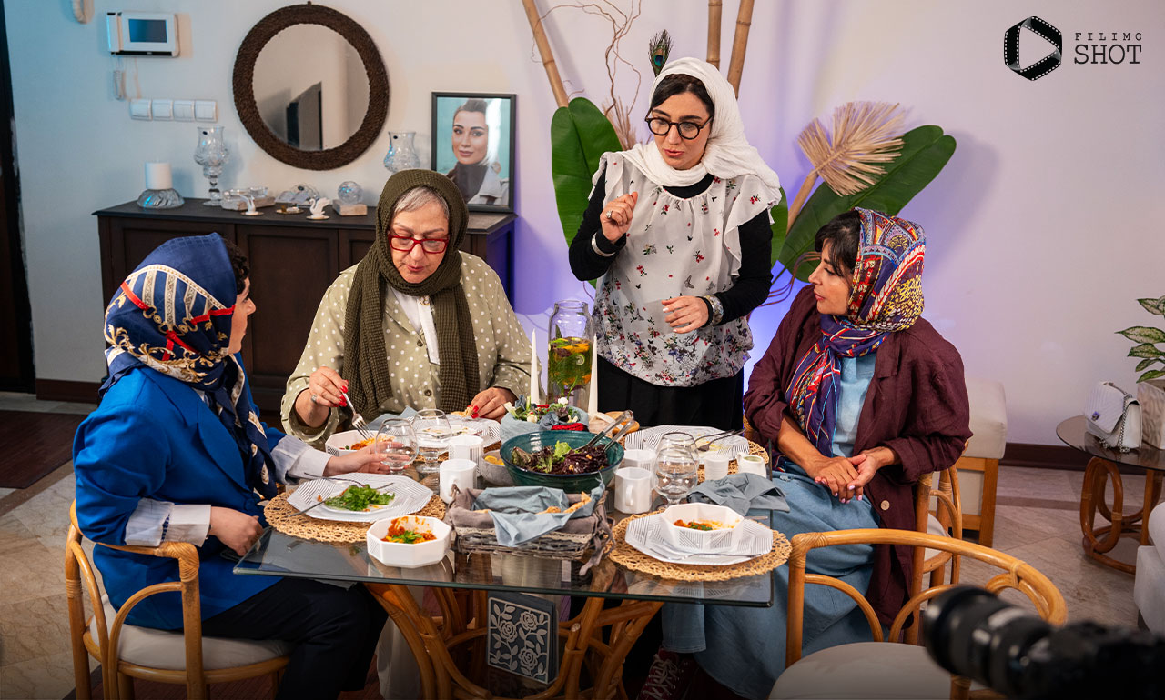 مریم امیر جلالی و سیما تیرانداز و حوریه مقدم و خاطره حاتمی در برنامه شام ایرانی 