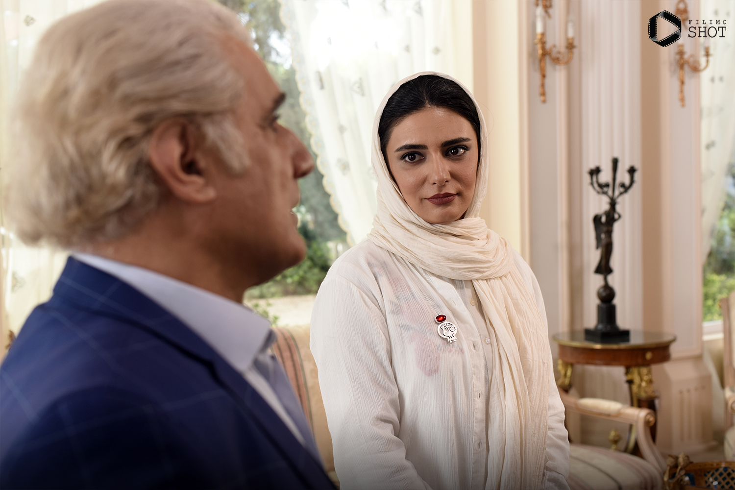 مهدی هاشمی و لیندا کیانی در فیلم زعفرانیه ۱۴ تیر