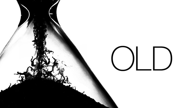 نقد و بررسی فیلم پیر یا  Old | روایت گذر سریع عمر در تعطیلات ساحلی