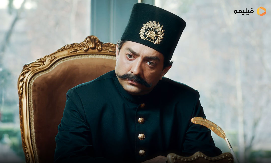 خونابه می‌چکد همی از دست انتقام